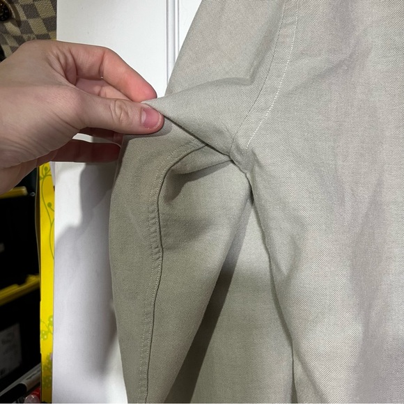 L.L. Bean Men’s Button Down Shirt Khaki Color White Buttons Size 15-1/2 32 - Picture 8 of 10